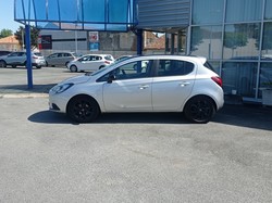 OPEL CORSA BLACK EDITION